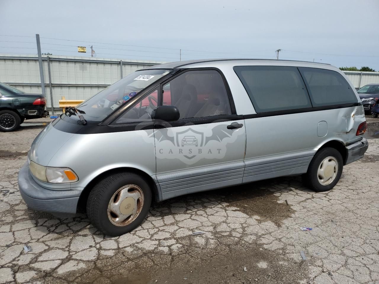 Toyota Previa LE 2.4L 4 1991