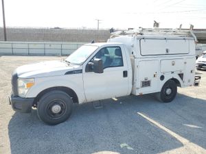 Ford F-350 SUPER DUTY 6.2L 8 2013