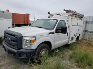 Ford F-350 SUPER DUTY 6.2L 8 2013