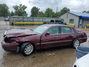 Lincoln Town Car SIGNATURE LIMITED 4.6L 8 2010