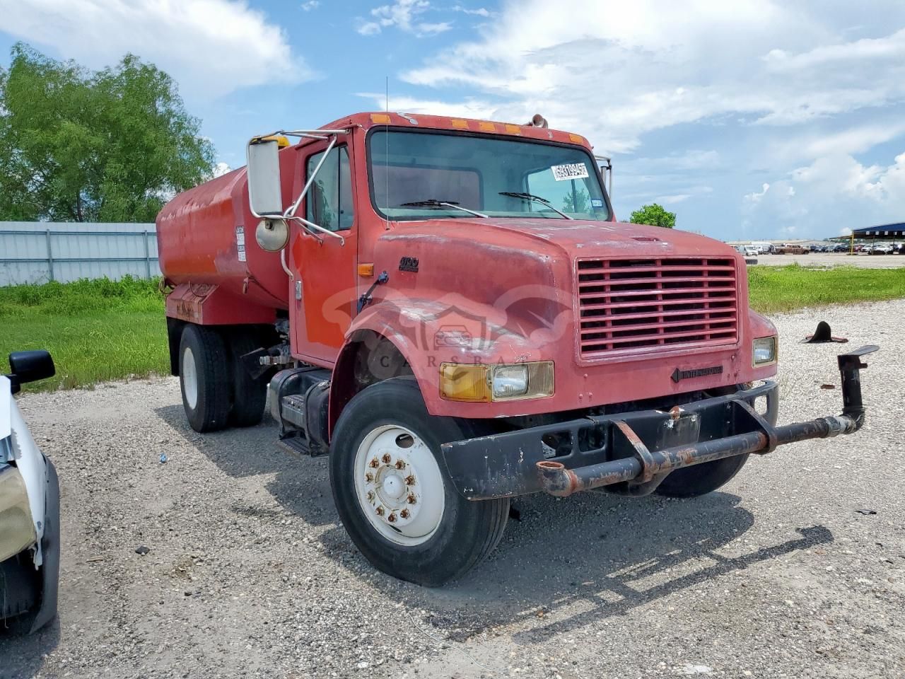 International 4700 / 4900 4700 6 1998
