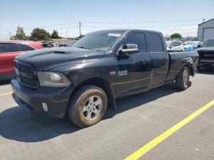 RAM 1500 SPORT 5.7L 8 2014