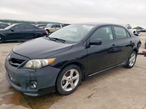 Toyota Corolla BASE 1.8L 4 2013