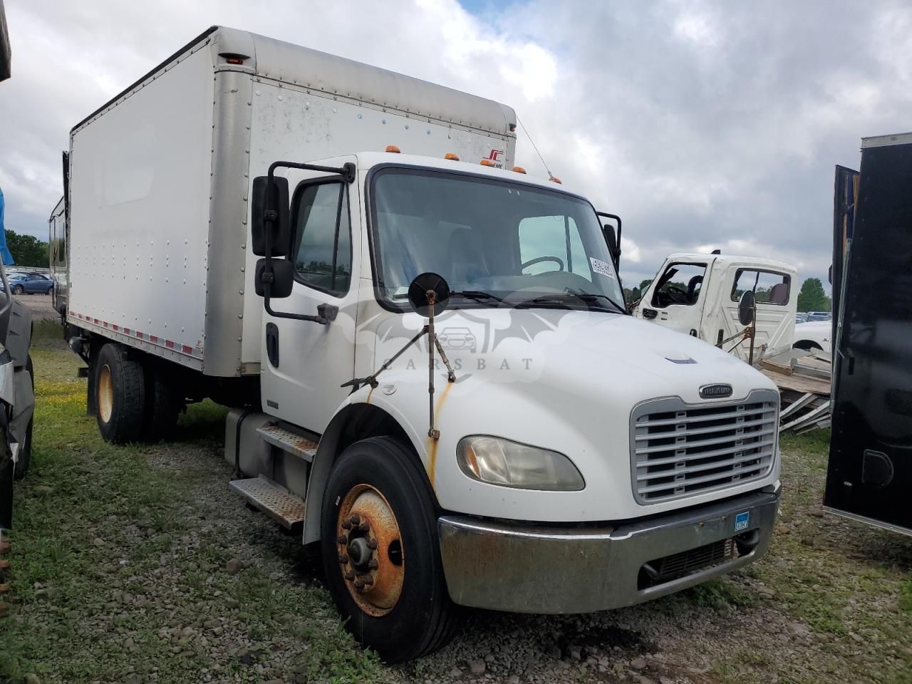 Freightliner Business Class M2 106 MEDIUM DUTY 6.7L 6 2009
