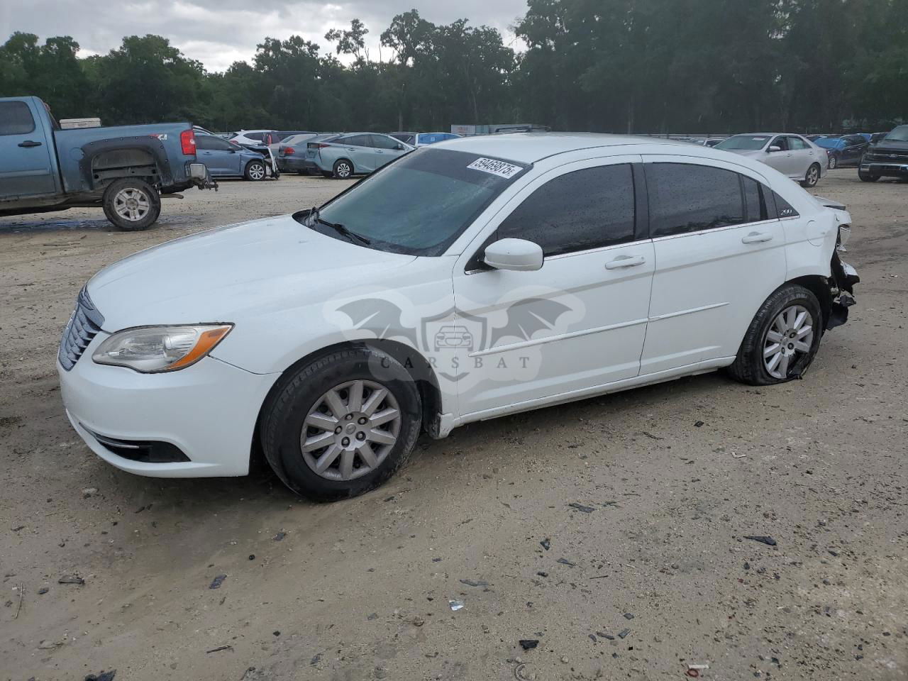 Chrysler 200 LX 2.4L  4 2013