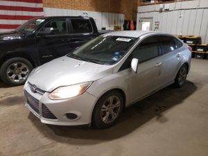 Ford Focus SE 2.0L 4 2014