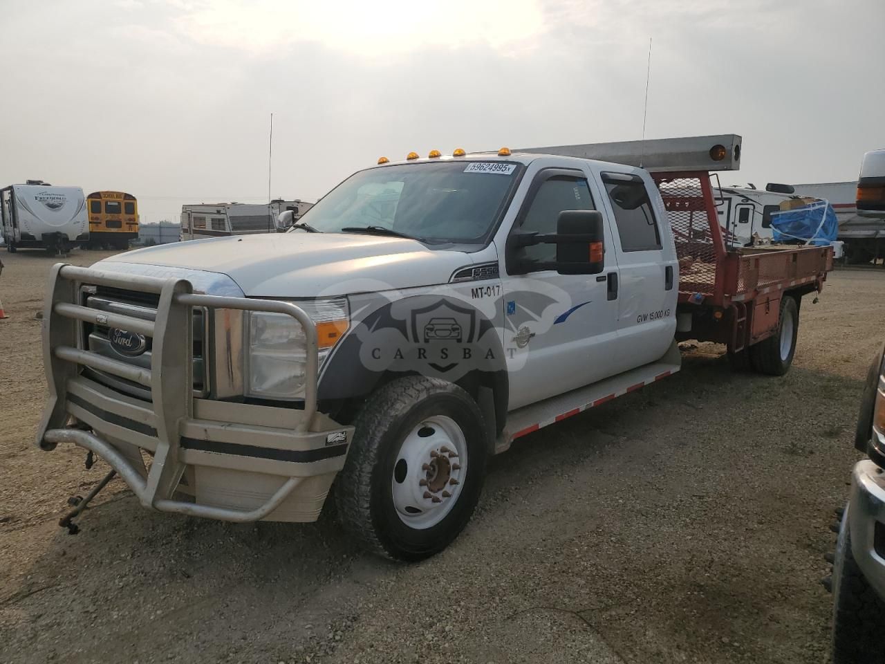 Ford F550 SUPER DUTY 6.7L 8 2011
