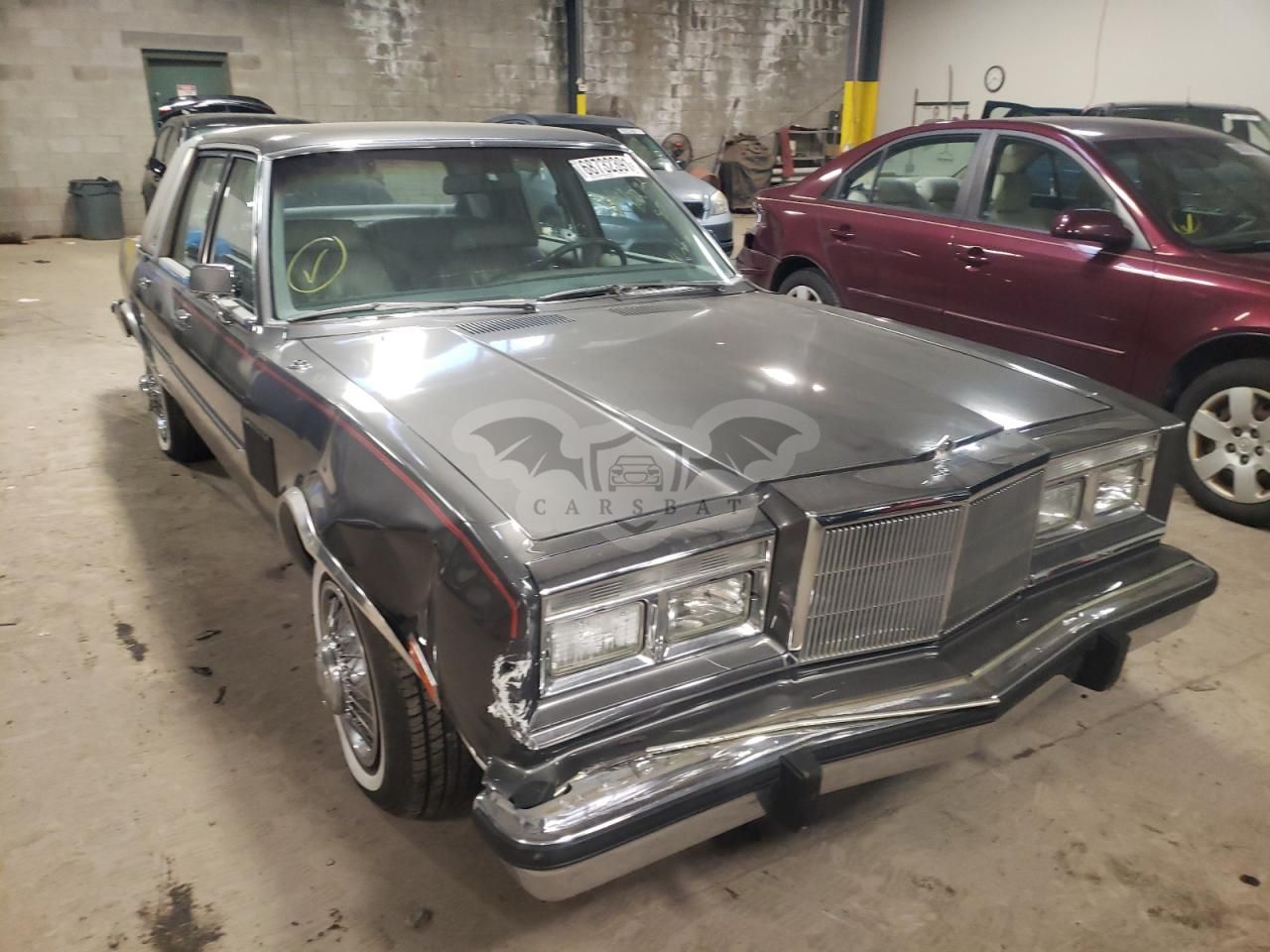 Chrysler New Yorker FIFTH AVENUE 5.2L 8 1983