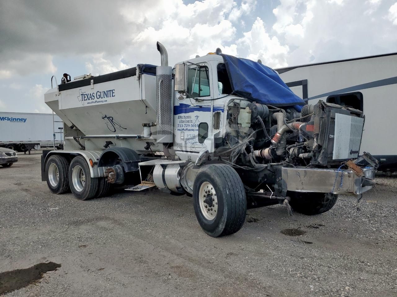 International PayStar F5070 10.8L 6 1999