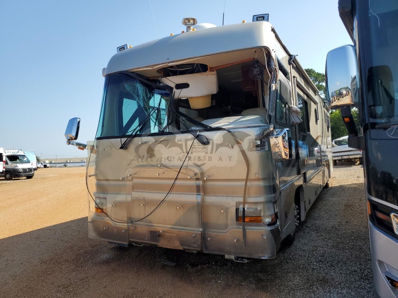 Freightliner X-line X LINE MOTOR HOME 8.3L 6 2002