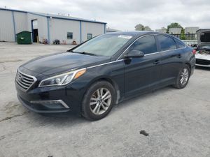 Hyundai Sonata SE 2.4L 4 2015
