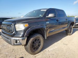 Toyota Tundra CREWMAX SR5 5.7L 8 2015
