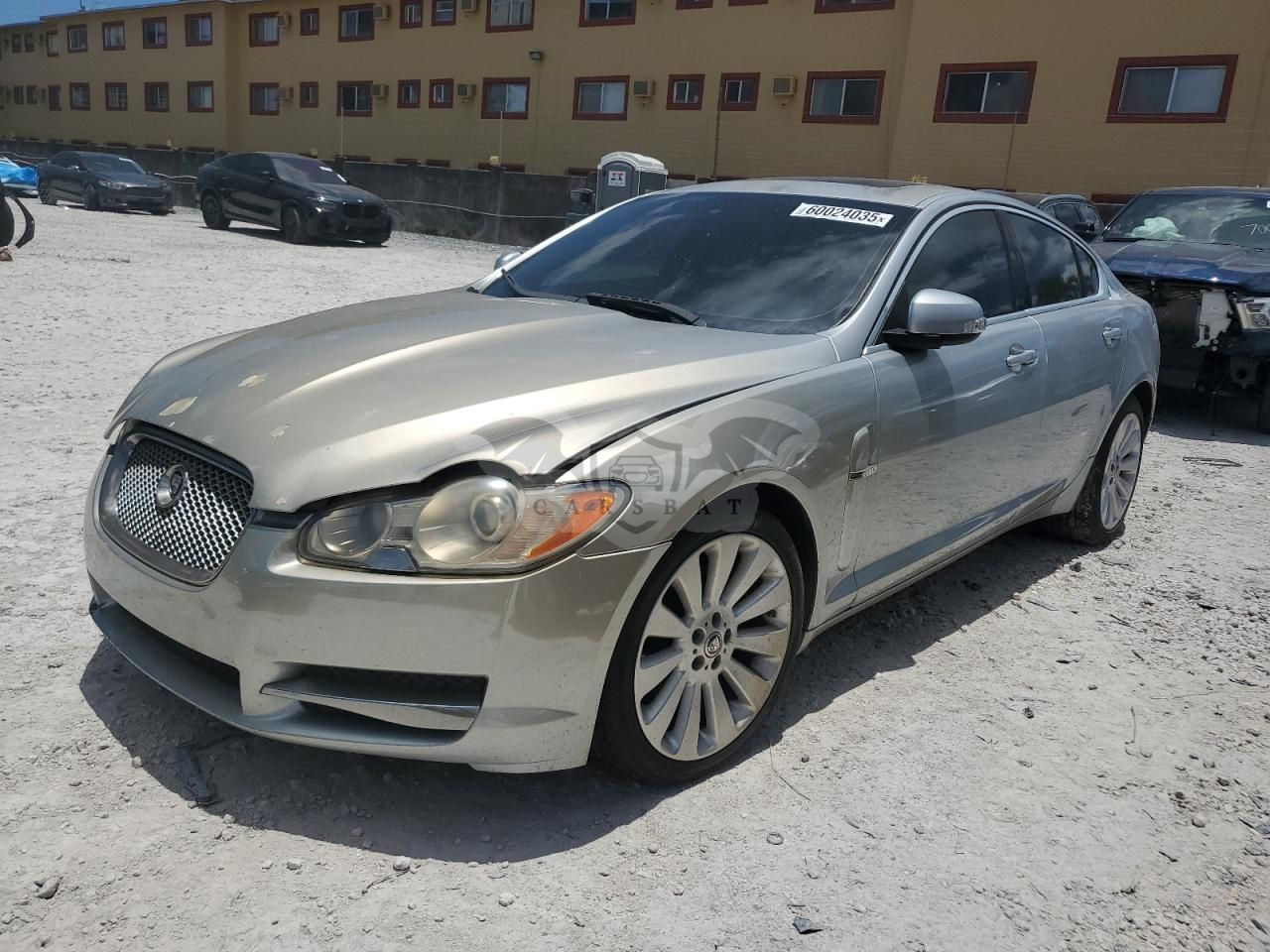 Jaguar XF LUXURY 4.2L 8 2009