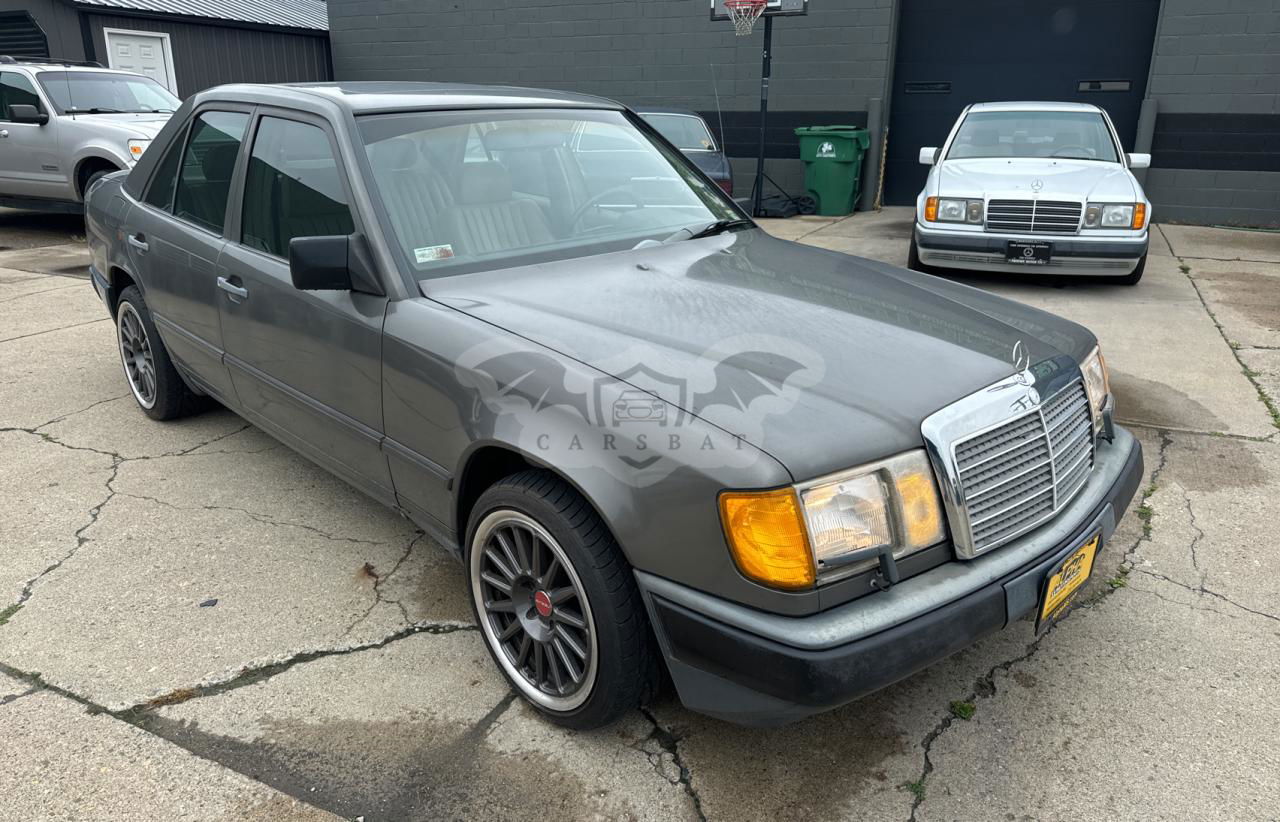 Mercedes-Benz 300 E 3.0L  6 1989