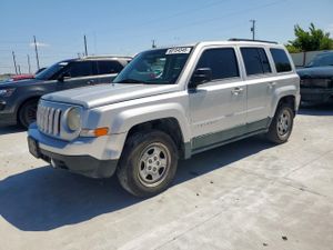 Jeep Patriot SPORT 2.4L 4 2011