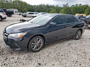 Toyota Camry LE 2.5L 4 2015