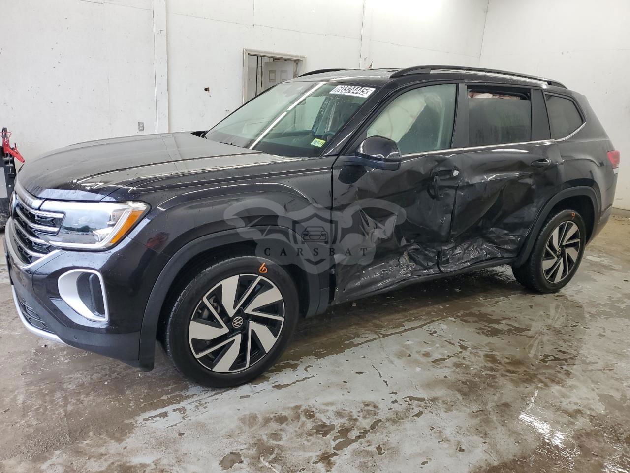 Volkswagen Atlas SE 2.0L  4 2025