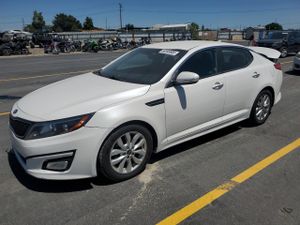 Kia Optima LX 2.4L 4 2015