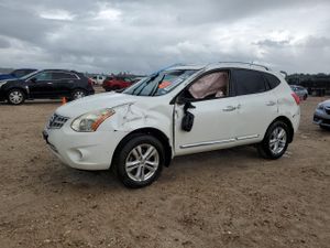 Nissan Rogue S 2.5L 4 2013