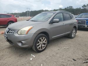 Nissan Rogue S 2.5L 4 2012