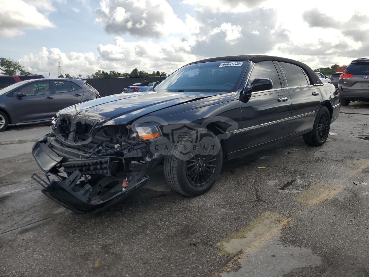 Lincoln Town Car SIGNATURE LIMITED 4.6L 8 2010