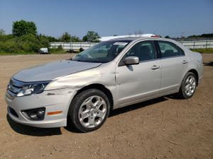 Ford Fusion SE 2.5L 4 2010
