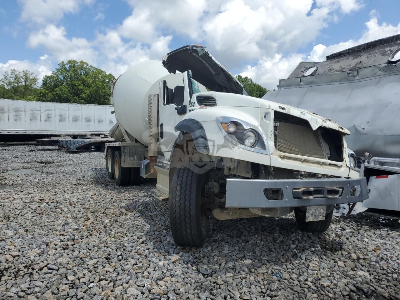 International MV Series 12.4L 6 2024