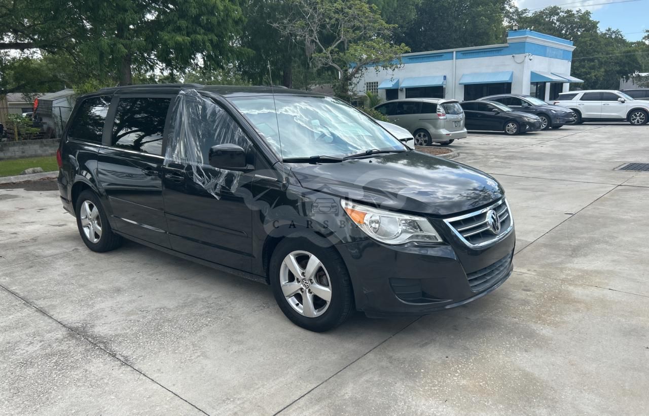 Volkswagen Routan SE 3.6L 6 2011