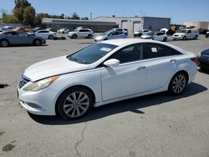 Hyundai Sonata SE 2.4L 4 2012