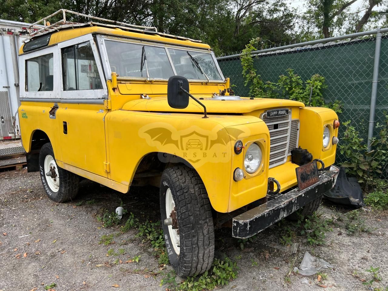 Land Rover Defender 1977