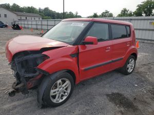 Kia Soul + 2.0L 4 2010