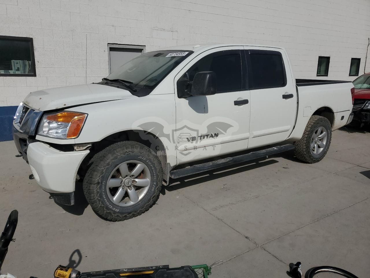 Nissan Titan S 5.6L 8 2015