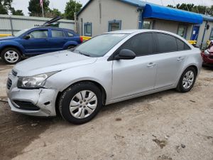 Chevrolet Cruze LS 1.8L 4 2015