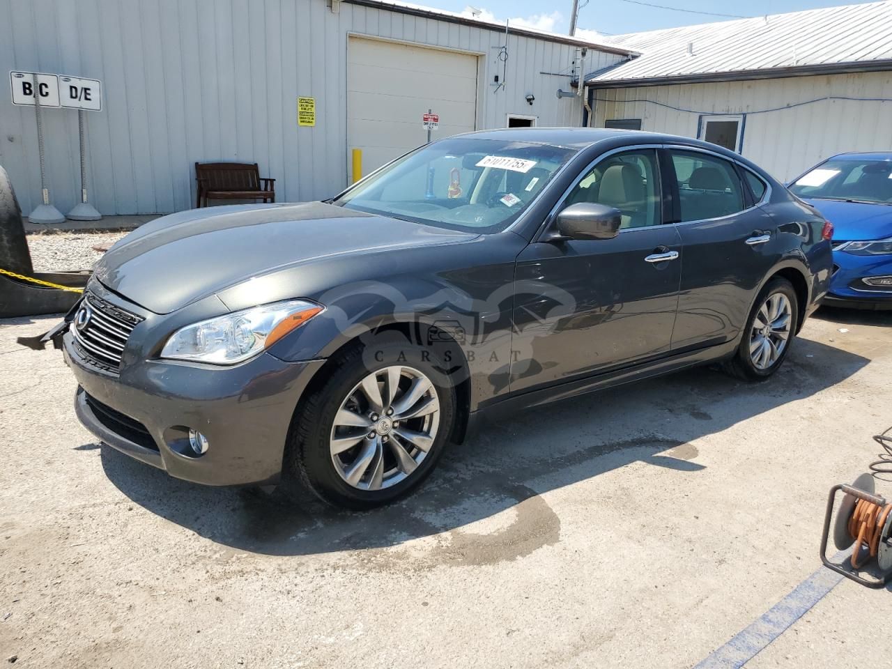 Infiniti M37 X 3.7L 6 2013