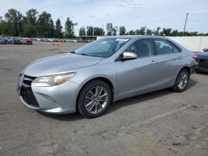Toyota Camry LE 2.5L 4 2015