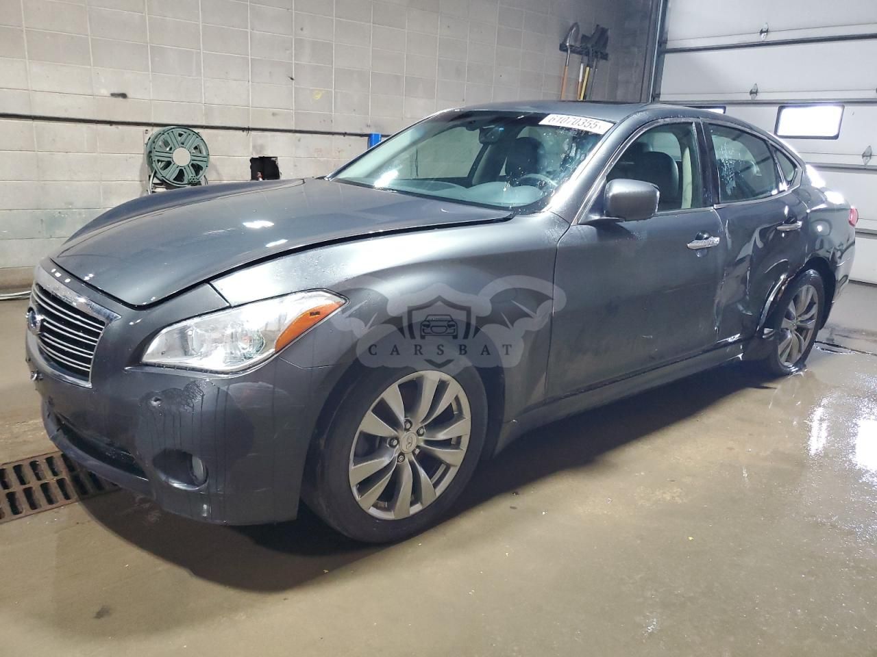 Infiniti M37 X 3.7L 6 2013
