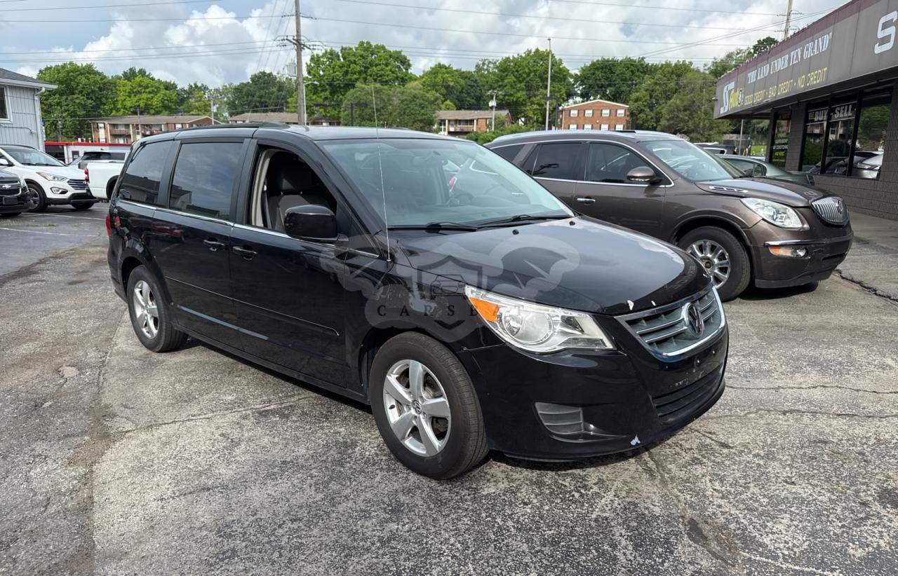 Volkswagen Routan SE 3.6L 6 2011