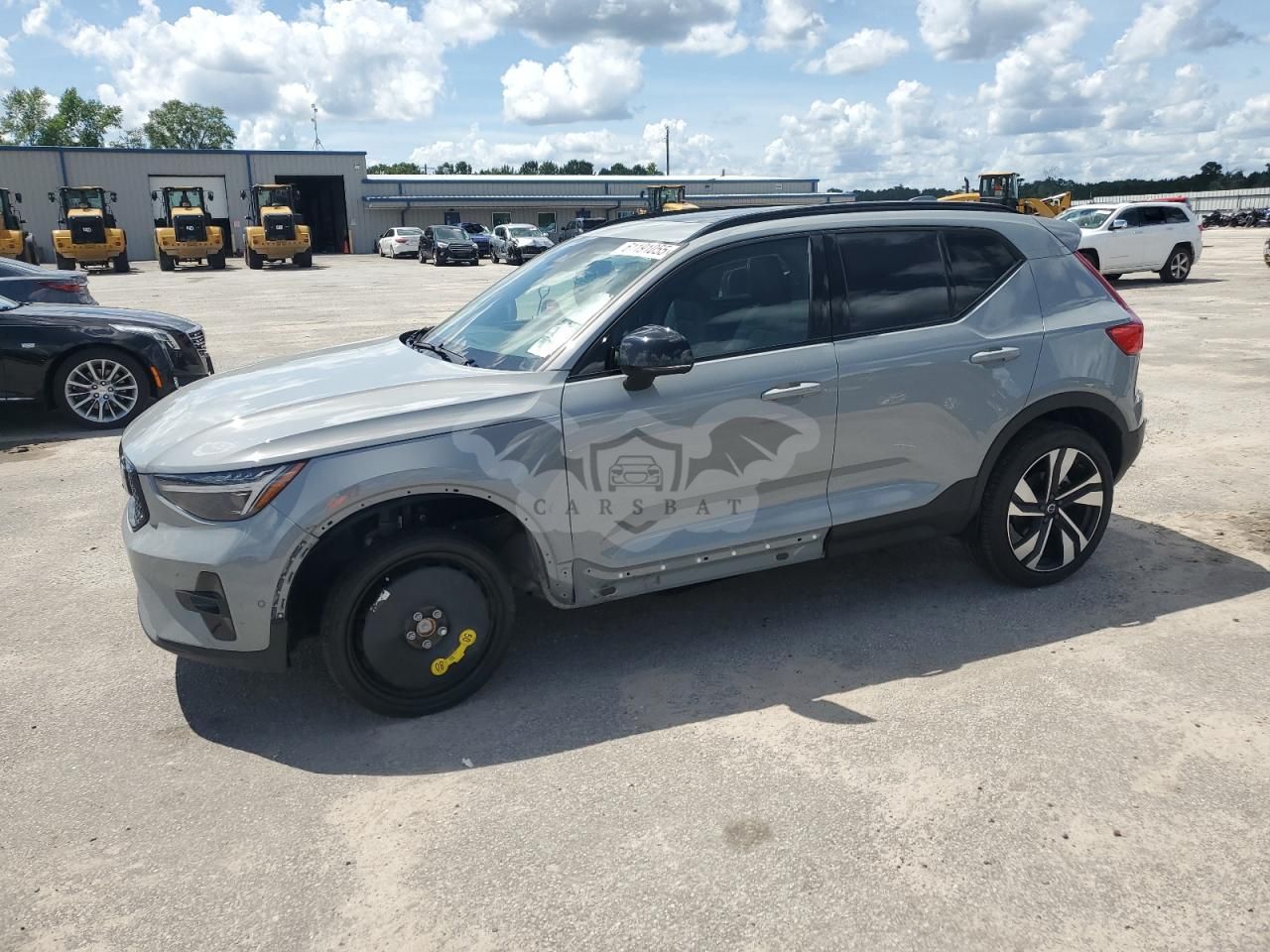 Volvo XC40 PLUS 2.0L 4 2025