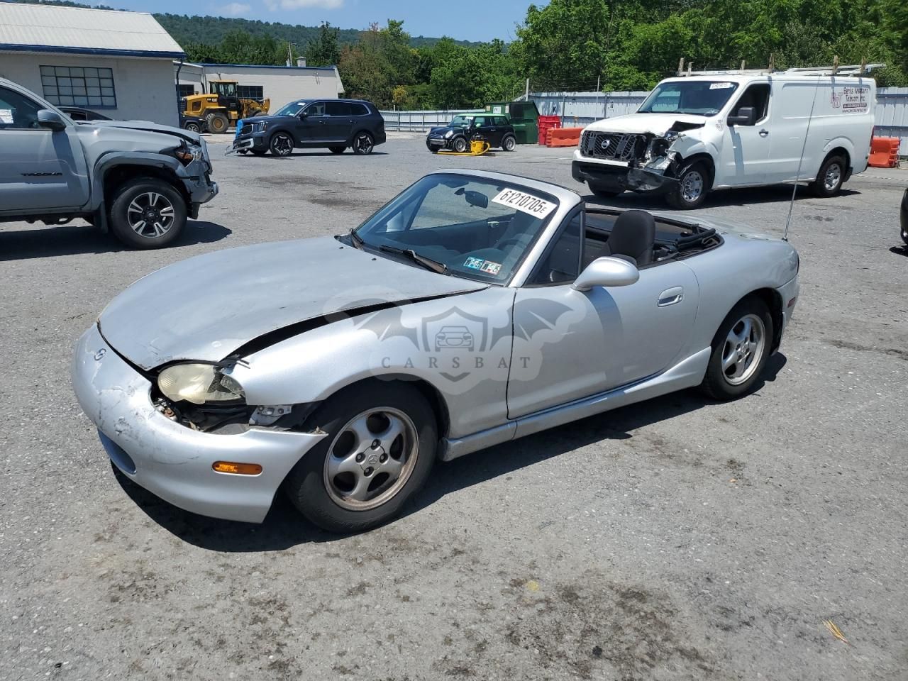 Mazda MX-5 (Miata) BASE 1.8L 4 2000