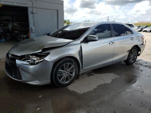 Toyota Camry LE 2.5L 4 2015