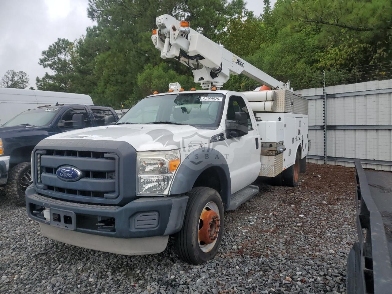 Ford F-450 SUPER DUTY 6.8L 10 2013