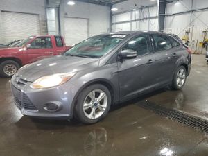 Ford Focus SE 2.0L 4 2014