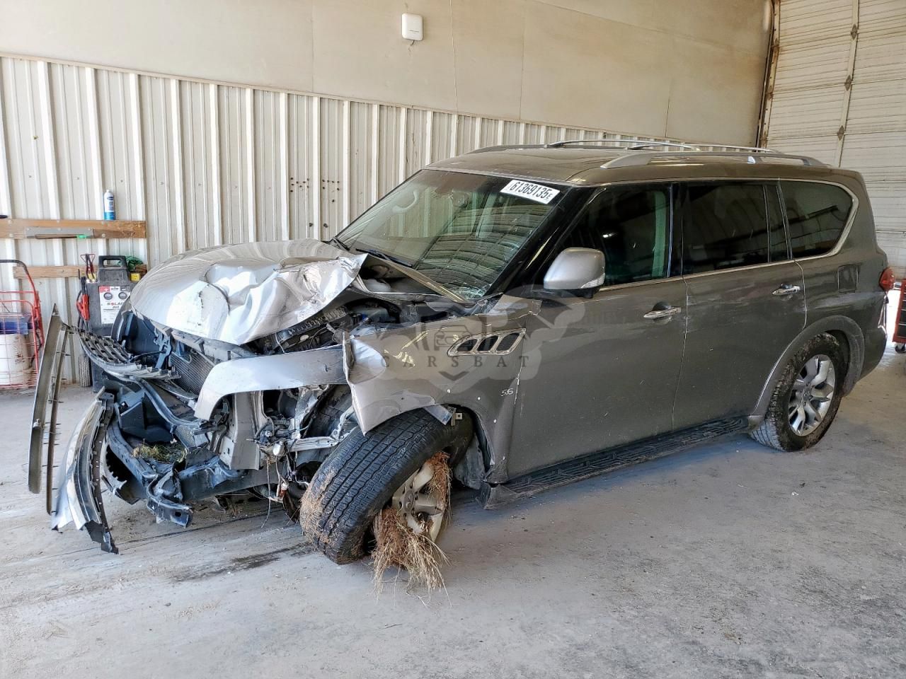 Infiniti QX80 5.6L 8 2014