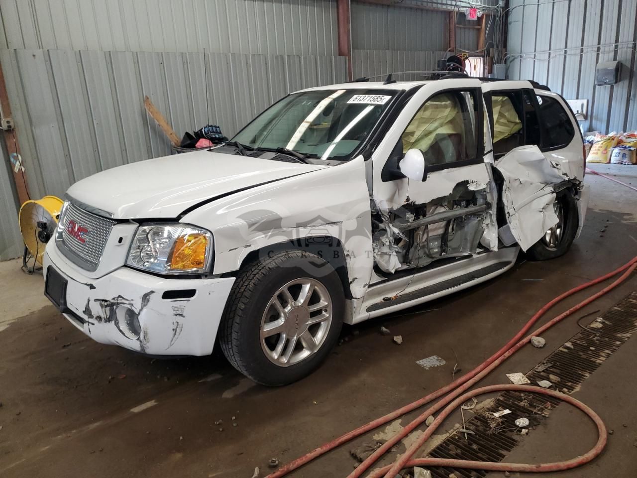 GMC Envoy DENALI 5.3L 8 2007