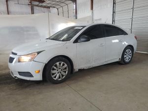 Chevrolet Cruze LS 1.8L 4 2011