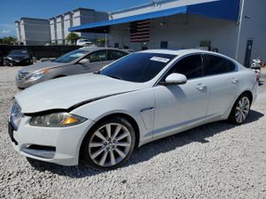 Jaguar XF 2.0L 4 2013