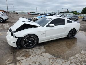 Ford Mustang GT 5.0L 8 2013