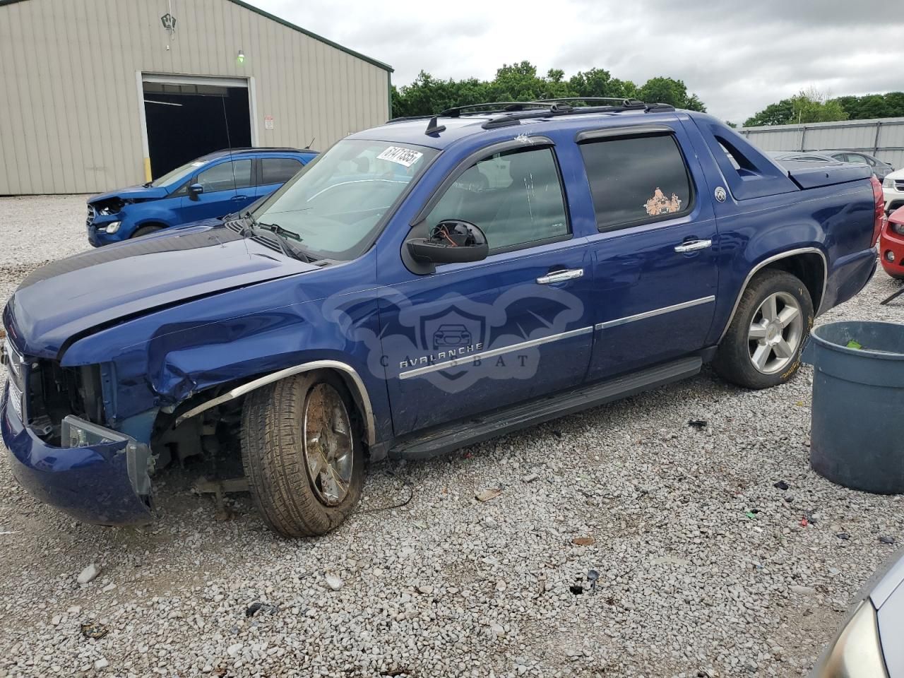 Chevrolet Avalanche LTZ 5.3L 8 2013
