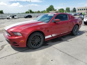 Ford Mustang 3.7L 6 2014