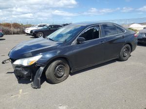 Toyota Camry LE 2.5L 4 2015